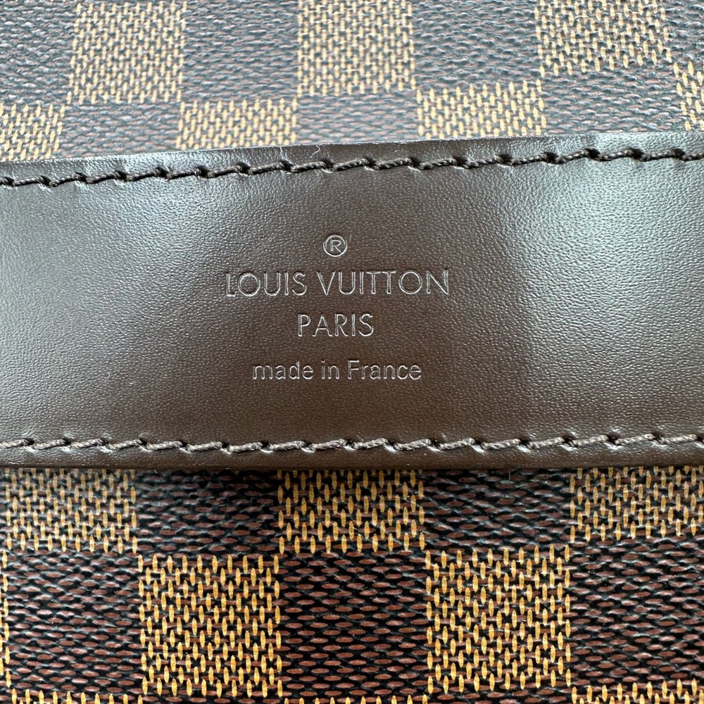 Louis Vuitton
Shelton Messenger Bag Damier MM - Picture 12 of 16